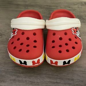 Minnie Mouse crocs